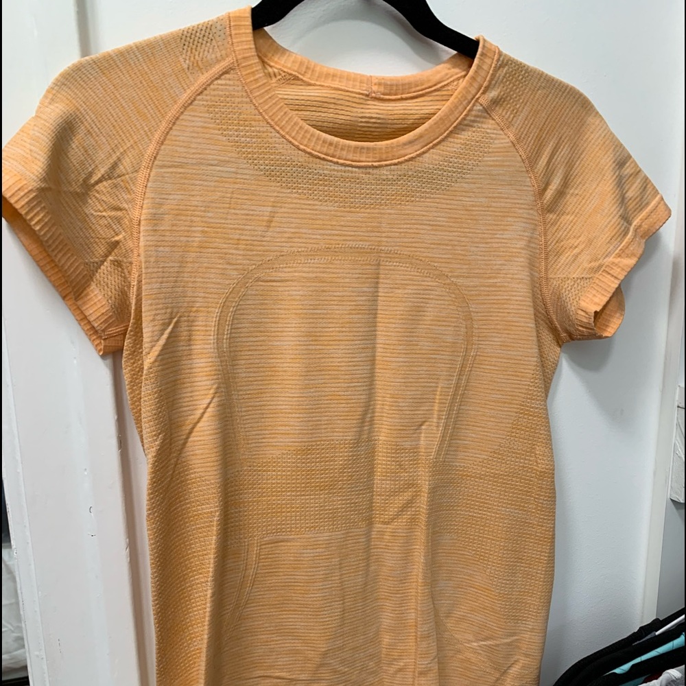 Lulu Lemmon t-shirt